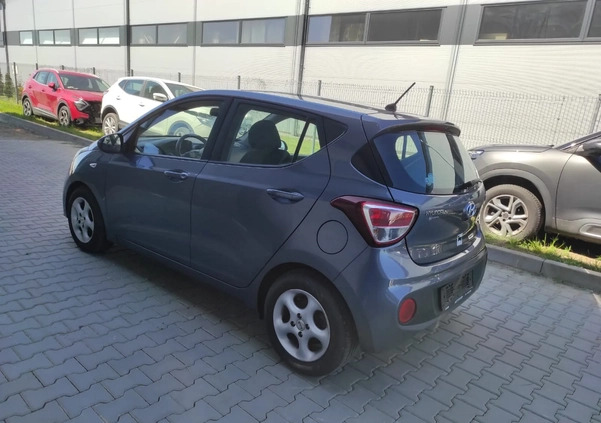 Hyundai i10 cena 15000 przebieg: 108500, rok produkcji 2016 z Żywiec małe 172